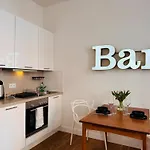 Charmantes 2-zimmer Altbau In Nippes Appartement Cologne
