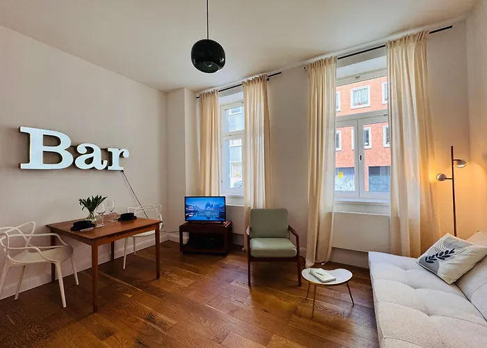 Apartamento Charmantes 2-zimmer Altbau In Nippes *