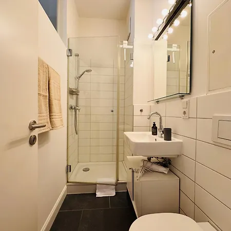 Charmantes 2-zimmer Altbau In Nippes Cologne