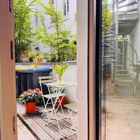 Charmantes 2-zimmer Altbau In Nippes Apartmán